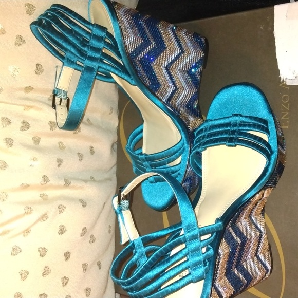 Enzo Angiolini women's vibrant blue wedge sz 8 1/2 New - Picture 11 of 17